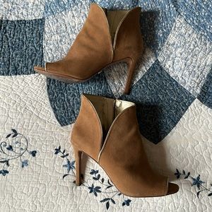 Michael Michael Kors brown open toe boots